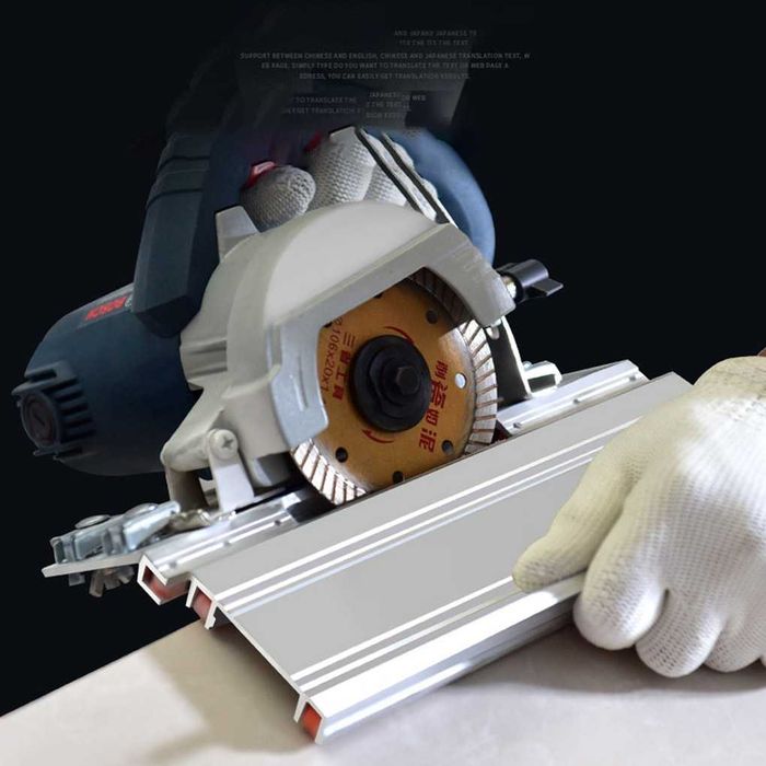 Fierăstrău circular  1450 W, 115 mm – pentru plăci ceramice și piatra