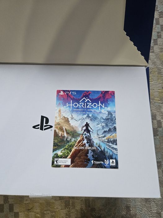 Продам практически новую VR PS5