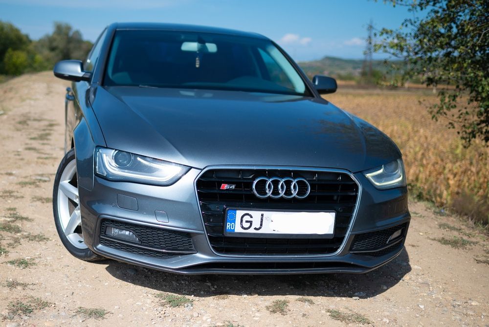 De vânzare Audi A4 B8.5 2014 model S-line.