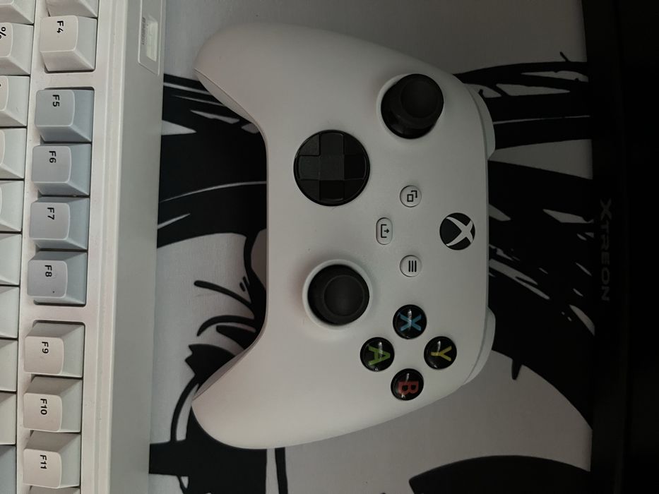 Продам геймпад xbox siries
