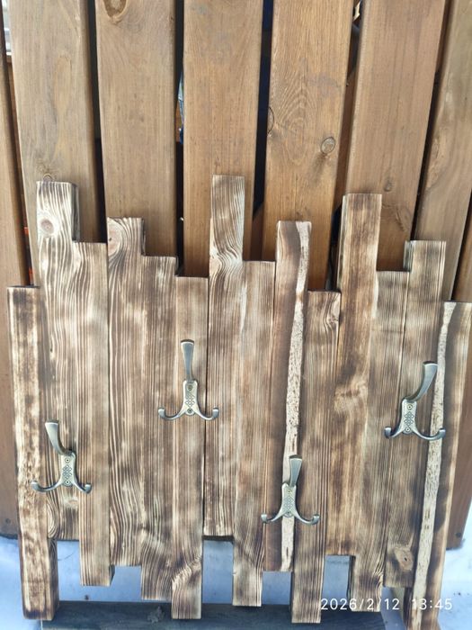 Вешалка, полочка