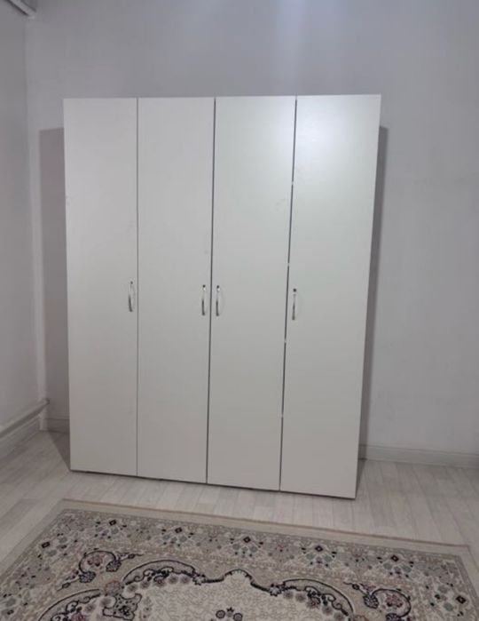 Шкаф продам для одежды срочно