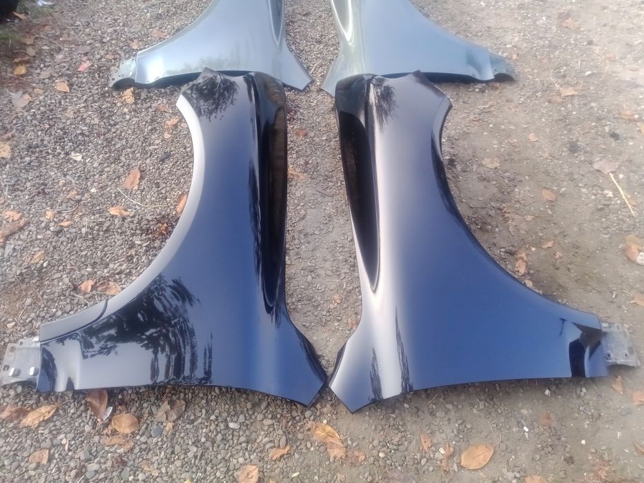 Vând aripa/aripi fata stanga/dreapta vw touareg 7L 2003-2007