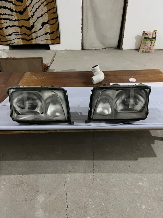 Фара Мерседес 124