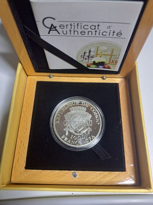 Ceребро монета .