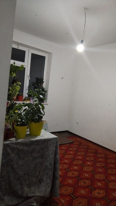 3-Xonali Kvartira sotiladi 3 - Etajli Dom 1-Etaj 3-Xona!