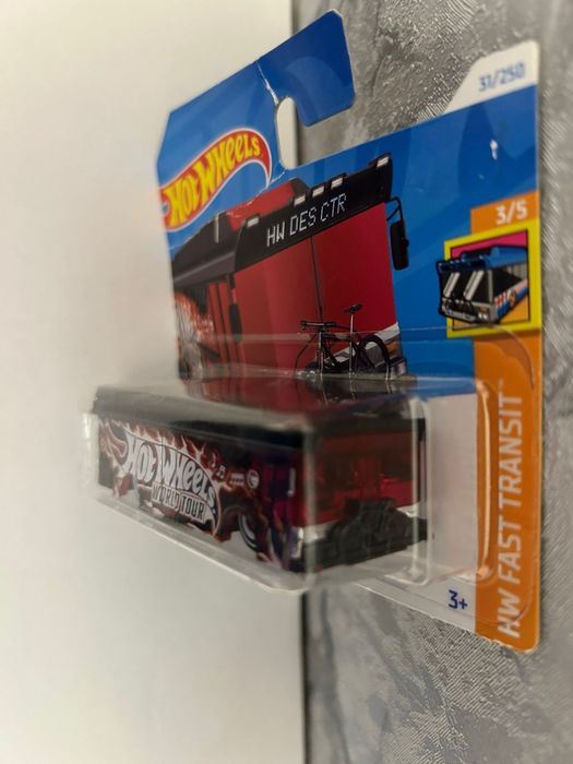 Моделькa Hot Wheels Ain't Fare-Treasure Hunt