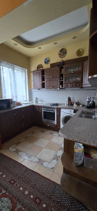 Продава 3-стаен апартамент, до Военна Академия