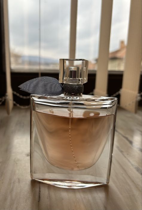 Парфюм  Lancome - La vie est belle