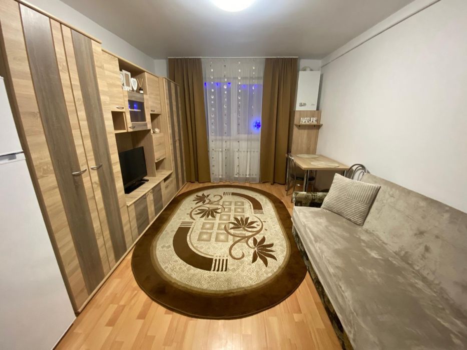 Inchiriez garsoniera 22mp