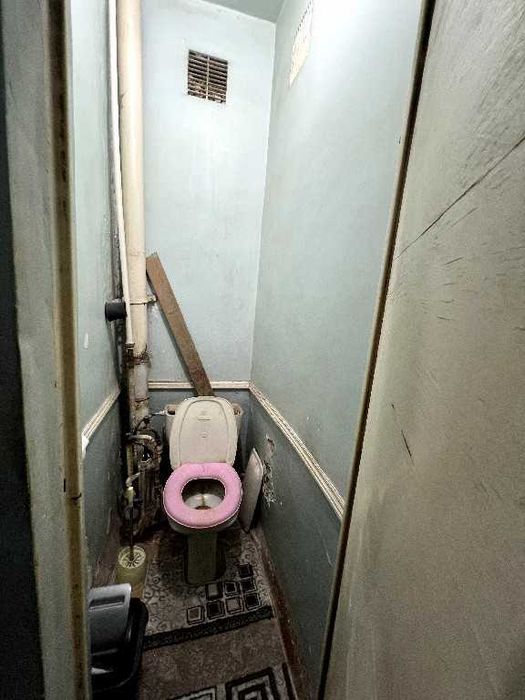 Продается 2-комнатная квартира в центре Ахангарана