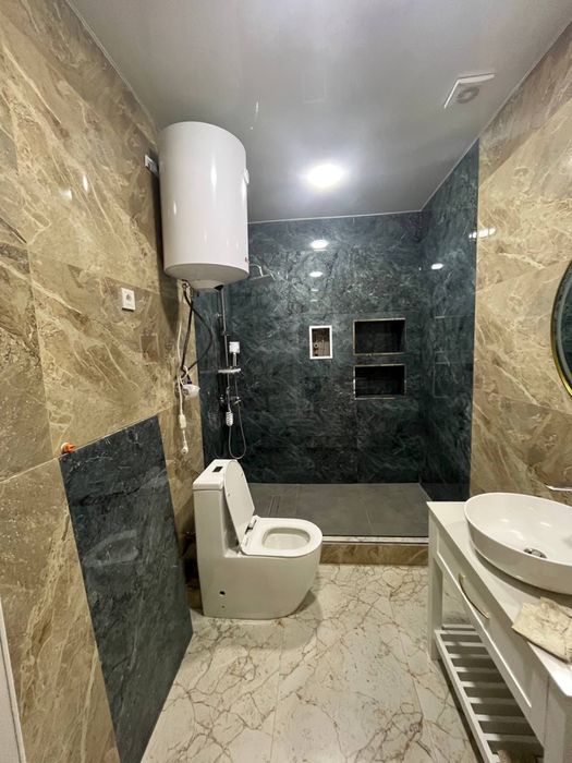 Srochni sotiladi 3 xonali 74 kavt yevra rimont