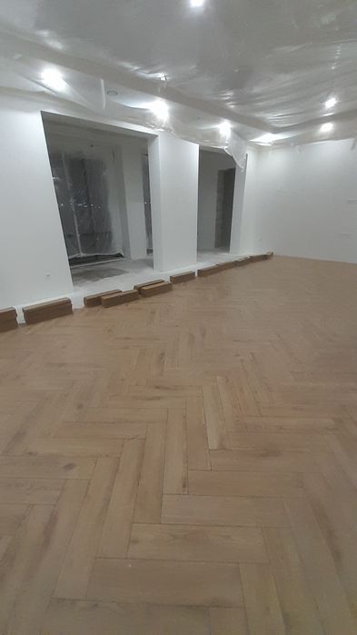 Укладка ламината  Ламинат төсеу