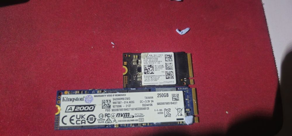 Vând sdd-uri 256gb