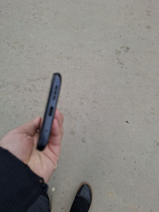 Redmi 9t 128 gb qora rang. Narxini tushib breaman