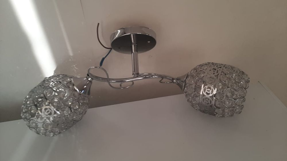 Продам     люстру