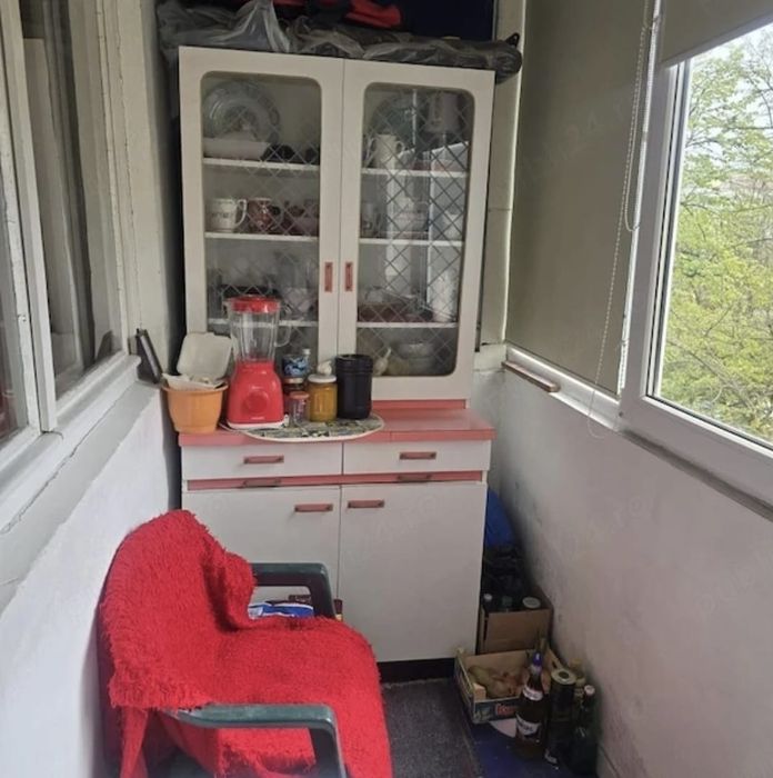 Vând apartament cu 3 camere