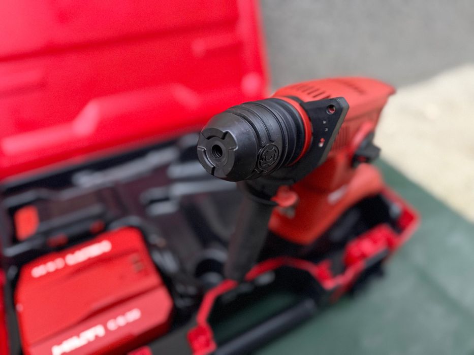 Hilti TE 30-22 ATC Nuron SDS Plus + 2x 8.0Ah батерии КАТО НОВ