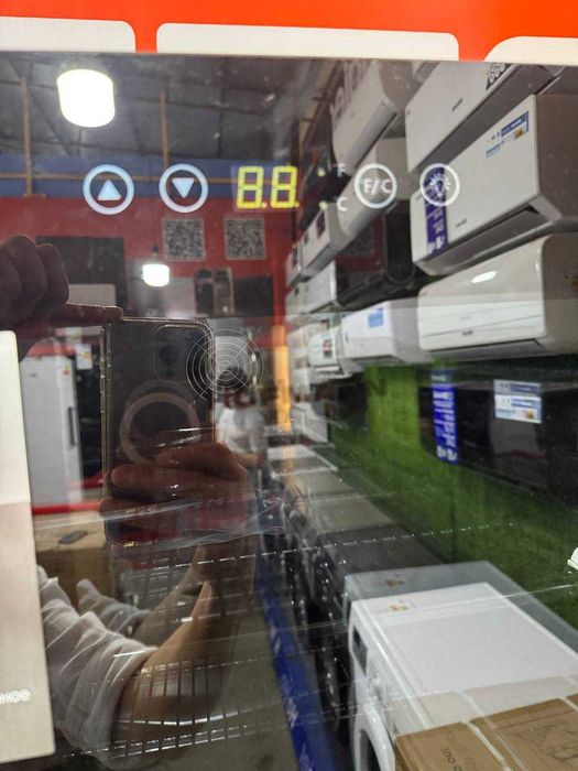 Холодильник мини HOFMANN HBC-136HF Black