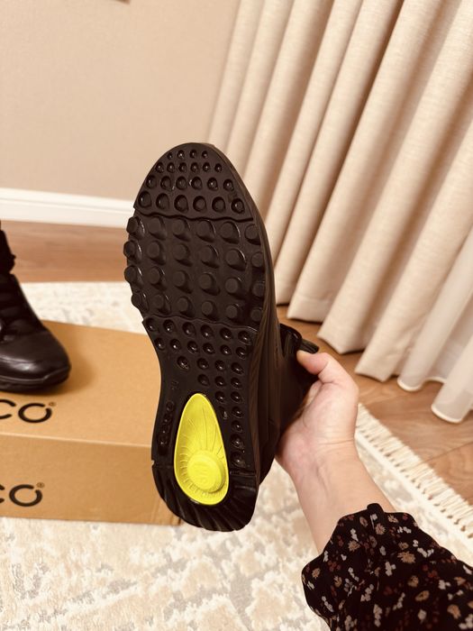 Продам обувь осень весна зима -20С