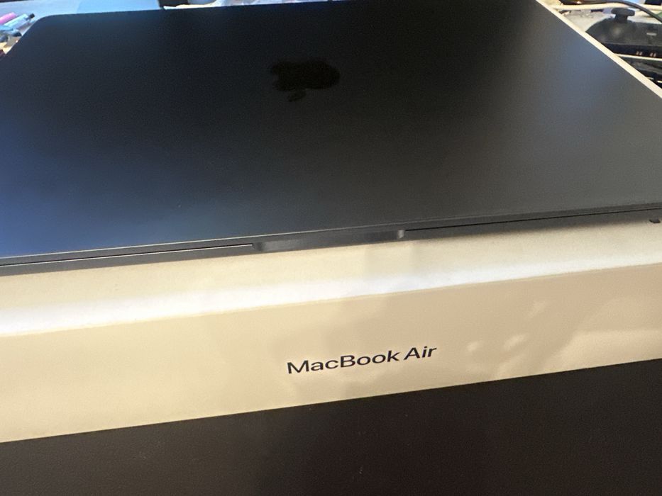 MacBook Air на запчасти