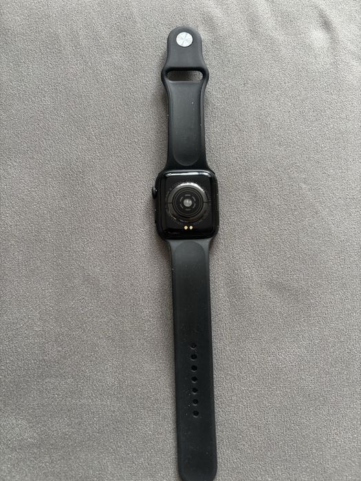 Продам        часы .