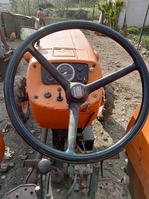 Vând tractor fiat 300, 30cp