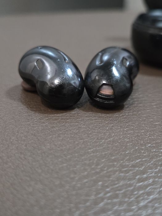 Samsung Galaxy Buds Live SM-R180