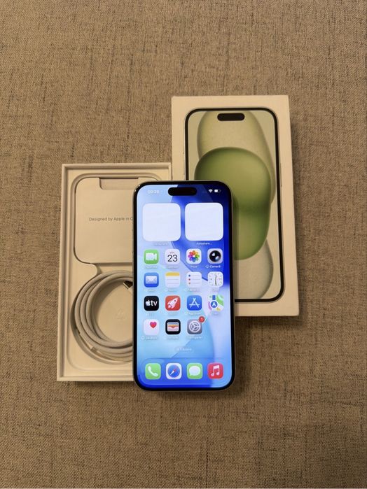 iphone 15 green 256gb absolut ca NOU