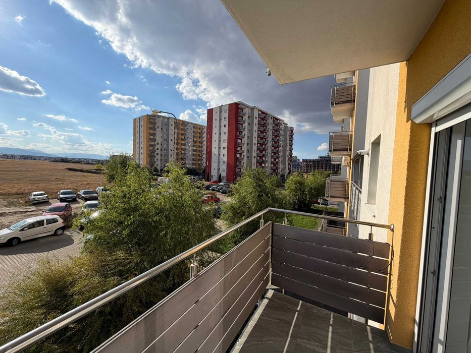 Închiriez garsonieră decomandată, recent renovată – Etaj 1, Balcon & Bucătărie separată | Avantgarden Sibiu