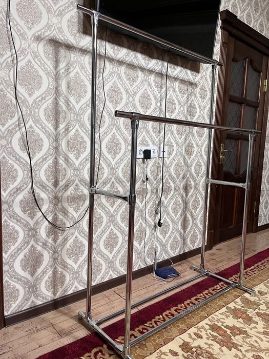 Вешалка для одежды, напольная