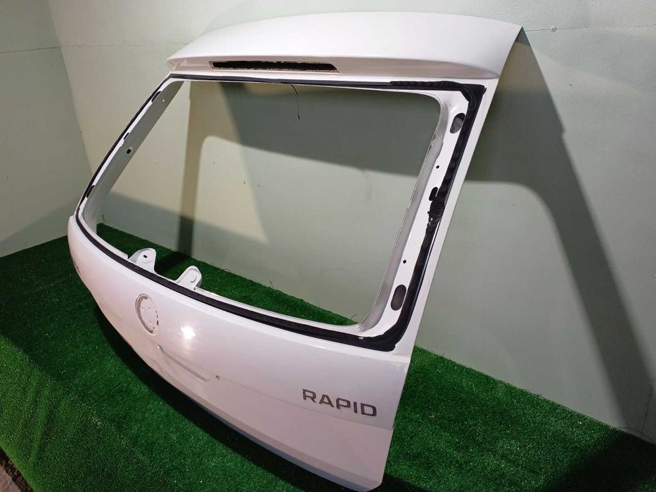 врата 5 та багажник Skoda Rapid 2012-2019 г. #1013V .