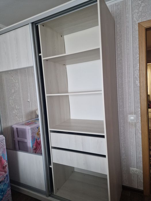 Продам шкаф-купе