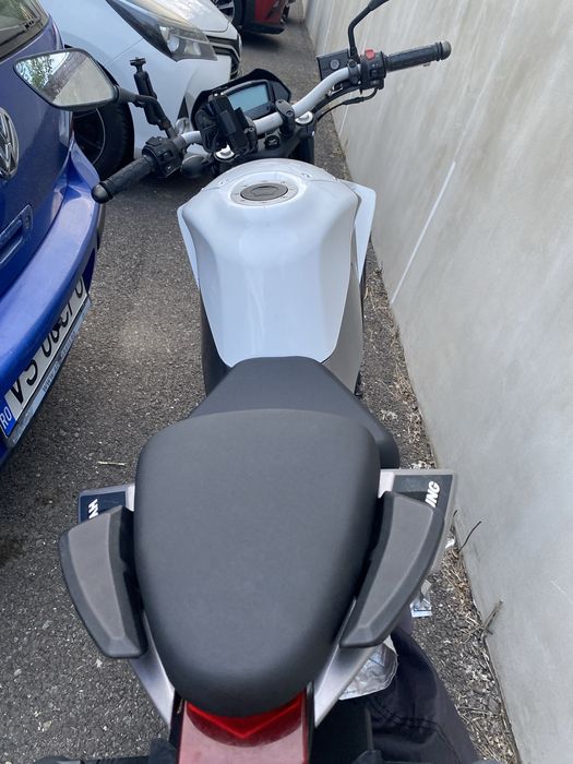 Motocicleta A2 Hyosung GD250N (Nu honda, yzf, suzuki, cf moto)