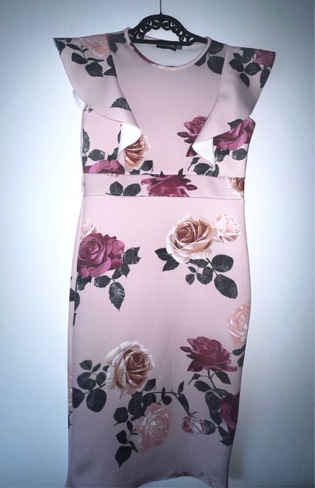 Rochie elegantă midi