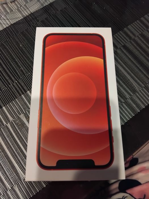 IPhone12 Red,запазен