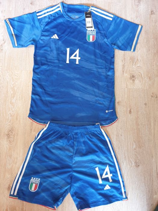 Футболни тениски