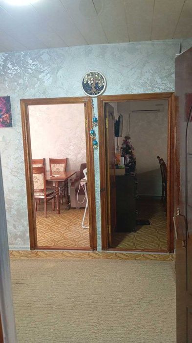 Продаётся квартира 23 мк дом 1/23 1 этаж 3 -х ком, есть сад и погреб