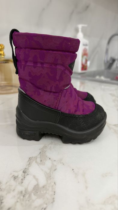 Продам ботинки зимние