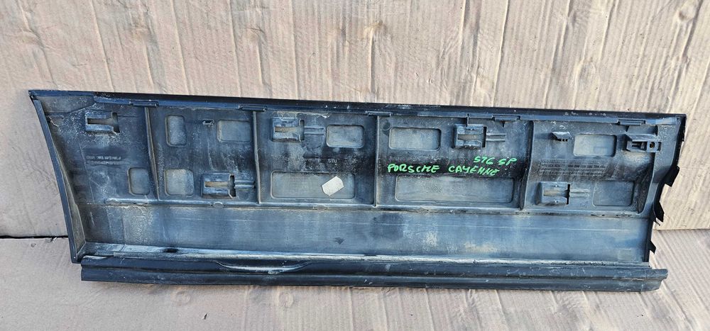 Bandou usa stanga spate Porsche Cayenne 92A 2012 - 2017