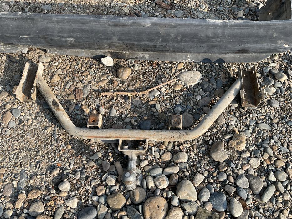 Продам фаркоп москвич 2141