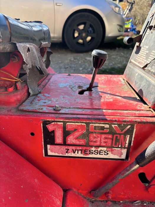 Tractoras.