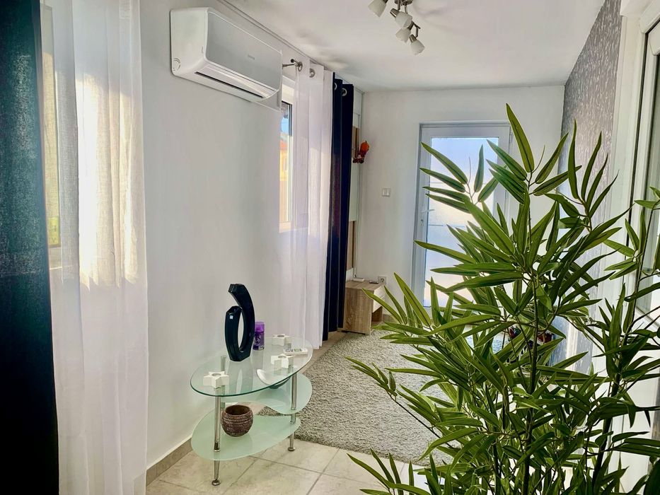 casa duplex 430 mp, Severin, cartier schela