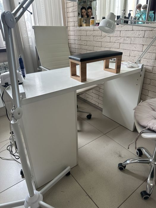 Стол для маникюра