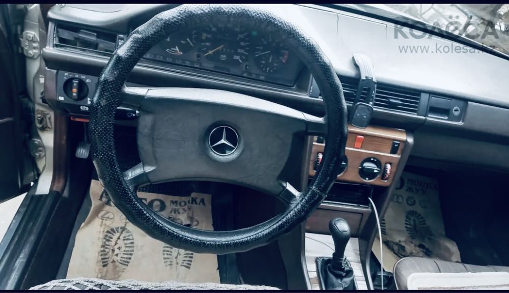 Машина мерседес