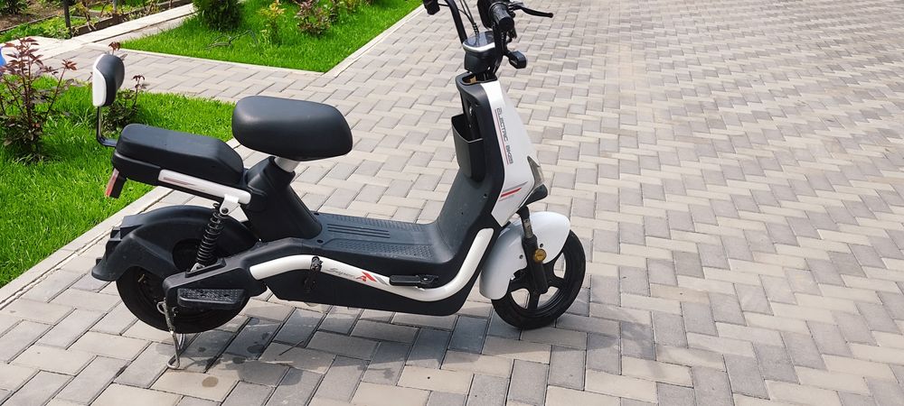 Скутер 500 WAT ..