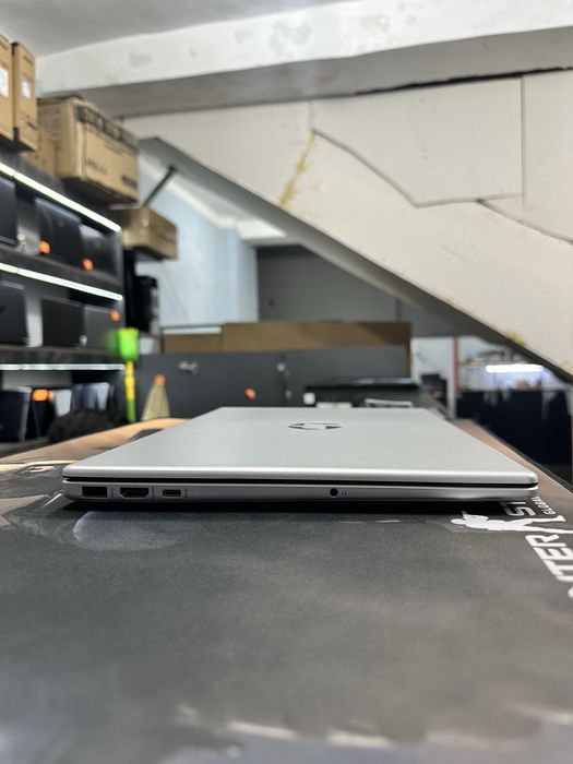 Ноутбук офисный HP laptop Athlon silver 7120U