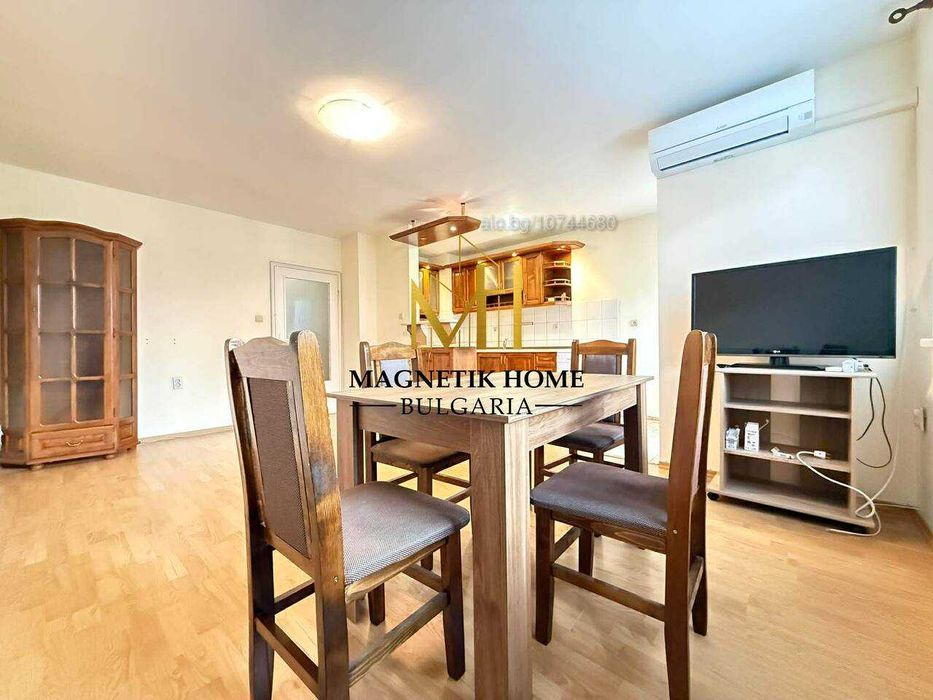 Просторен тристаен апартамент до Краснодар в ж.к. Възраждане