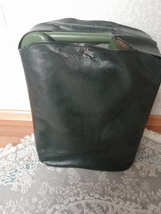 Канистра для бензина