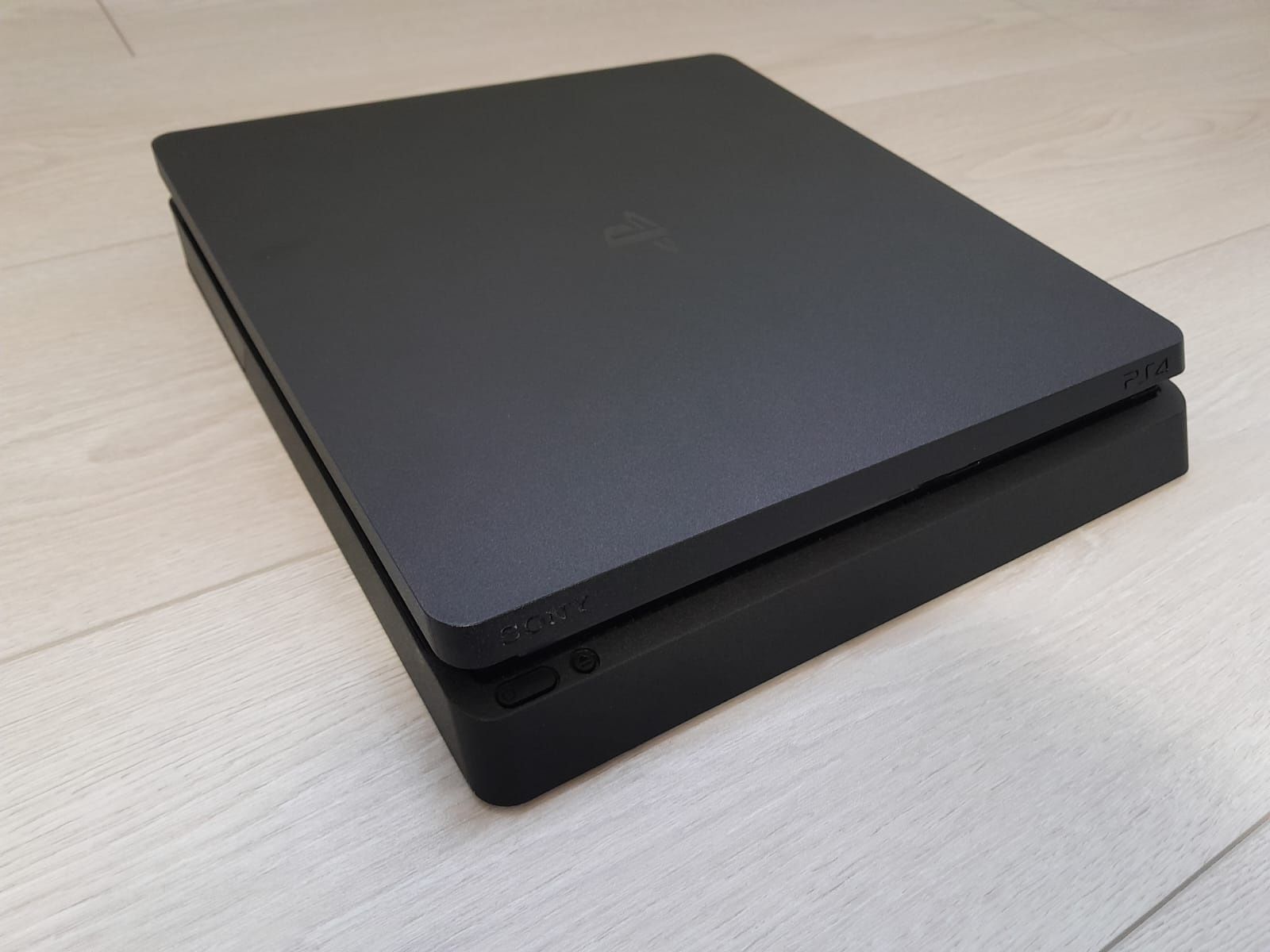 Ps4 slim shop top